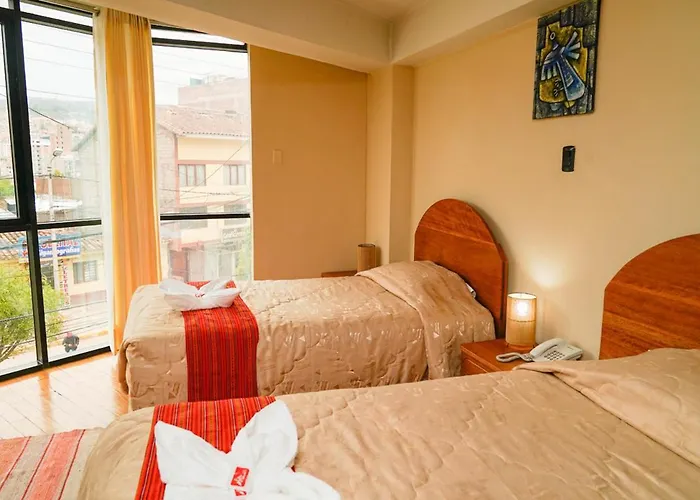 Melanys Hotel 2*